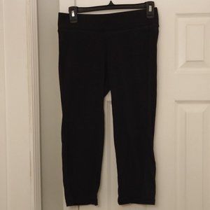 Danskin Capri Leggings